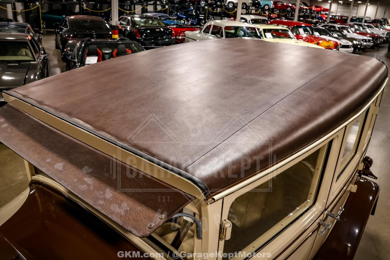 1928 Oldsmobile F-28