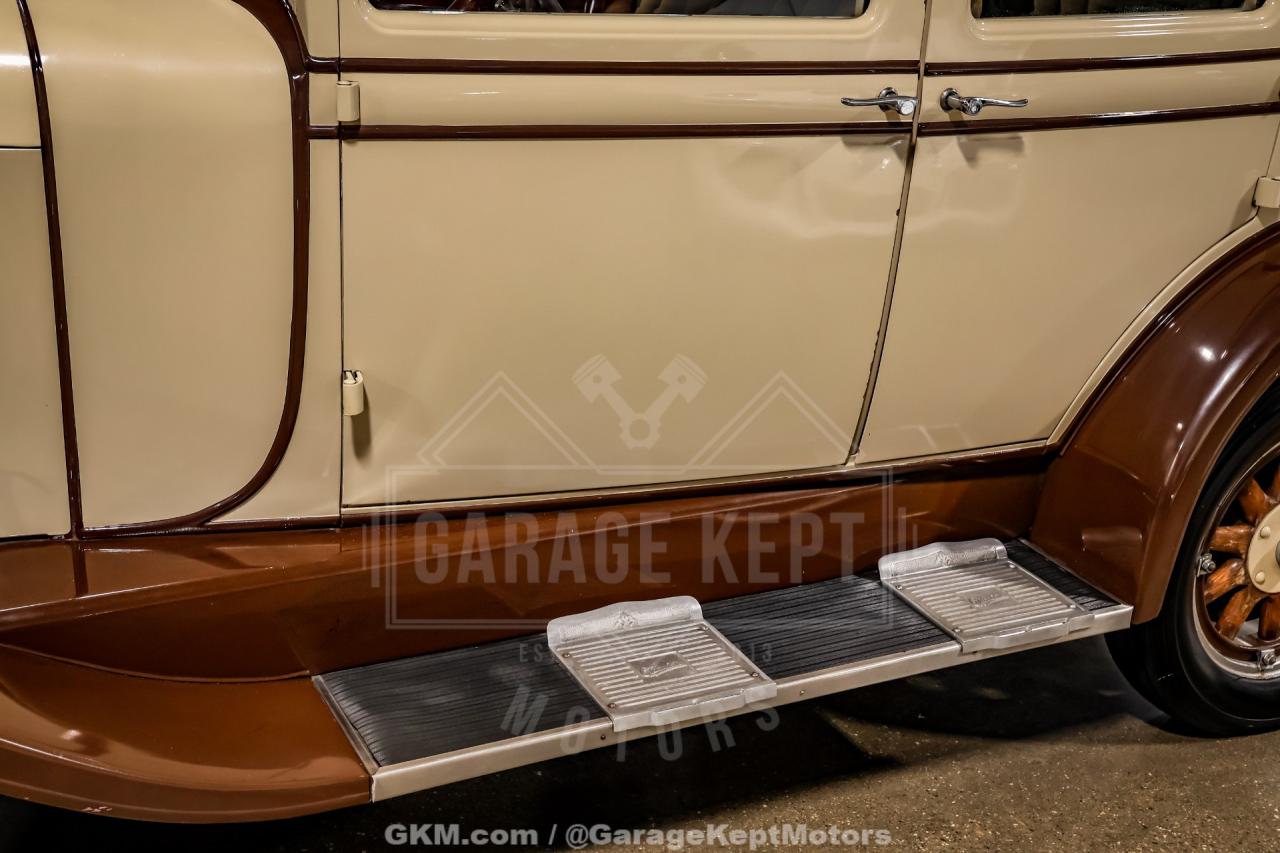 1928 Oldsmobile F-28