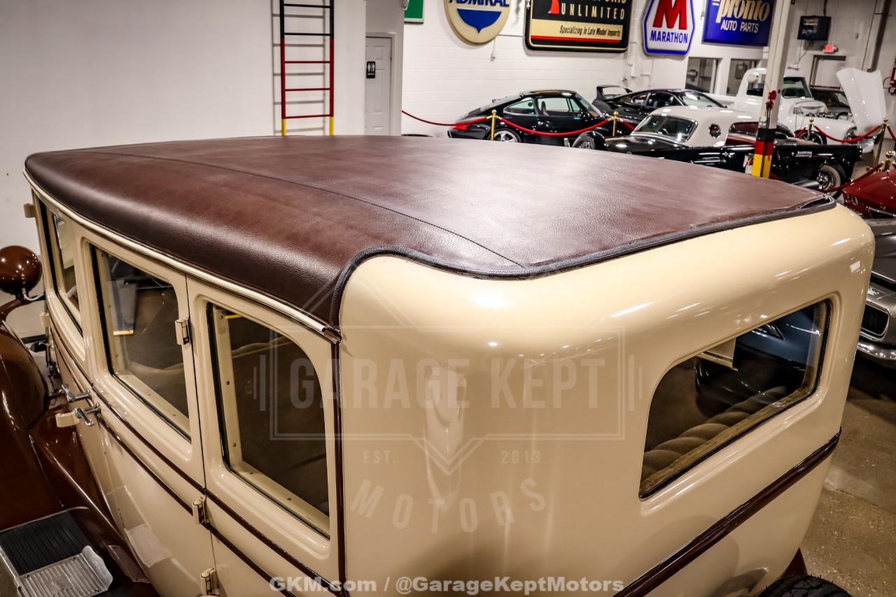 1928 Oldsmobile F-28