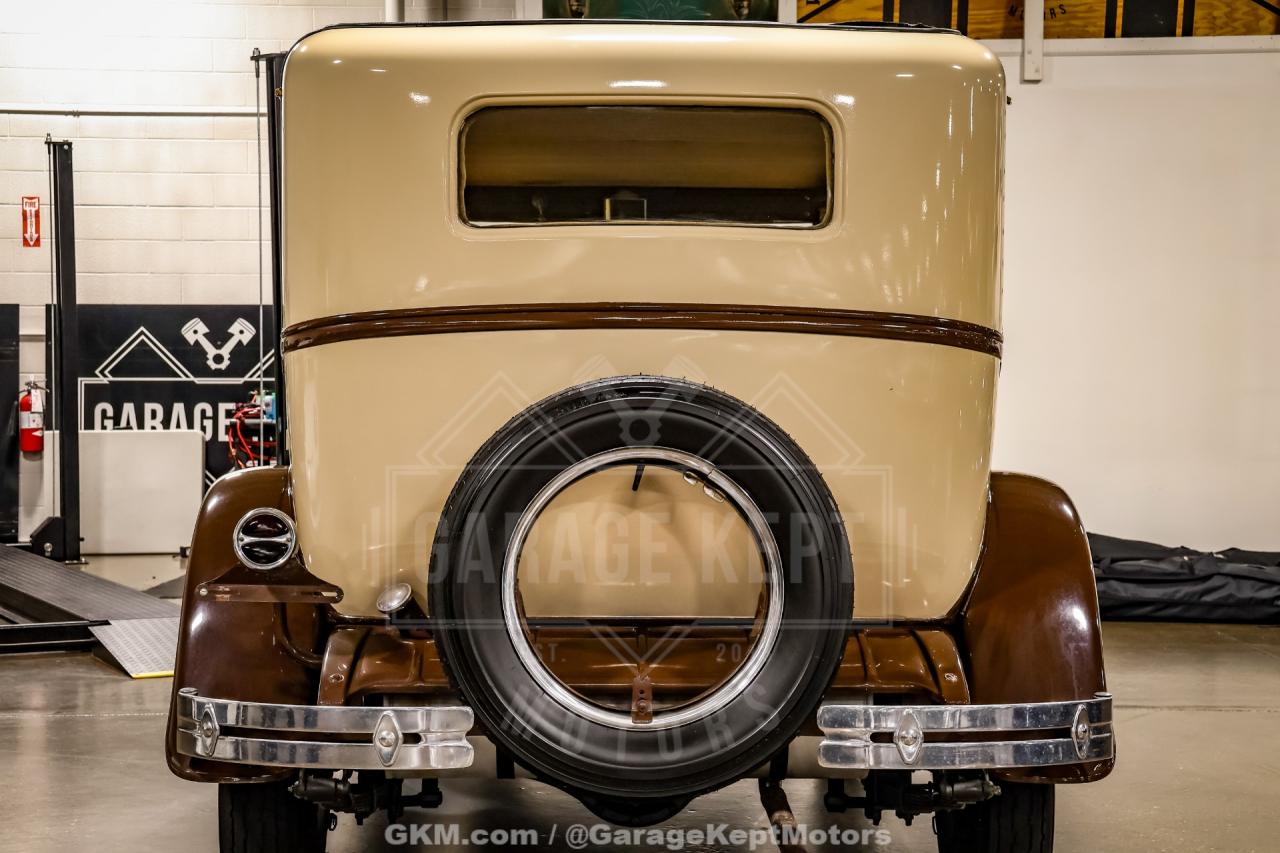 1928 Oldsmobile F-28