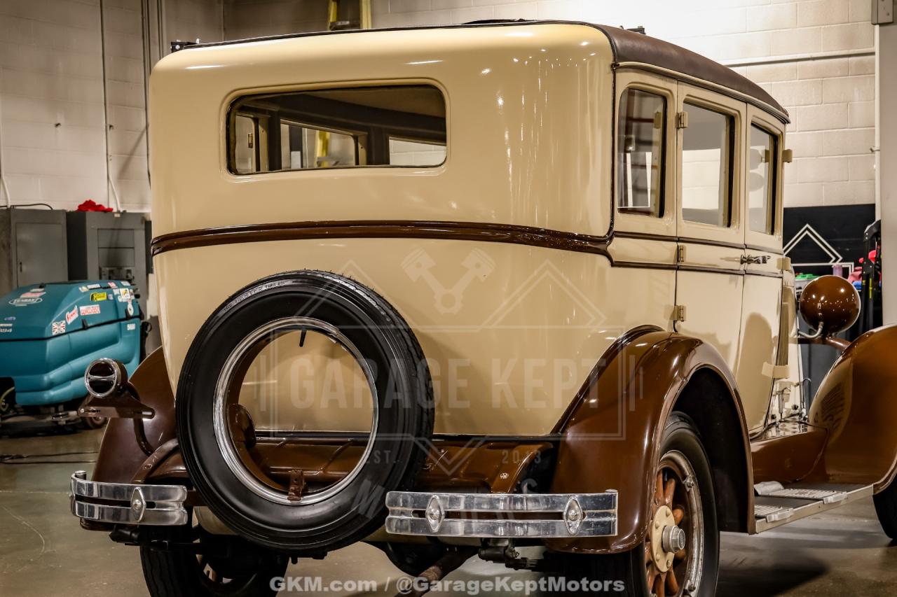 1928 Oldsmobile F-28