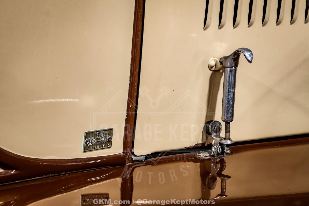 1928 Oldsmobile F-28