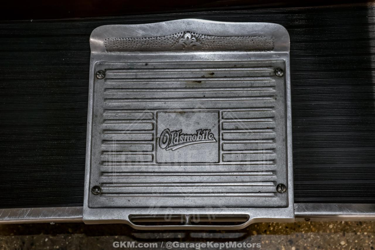 1928 Oldsmobile F-28