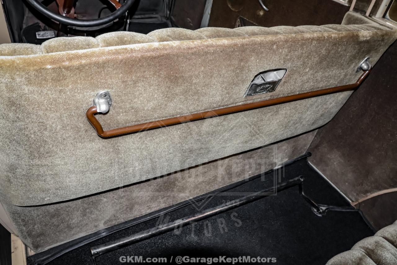 1928 Oldsmobile F-28
