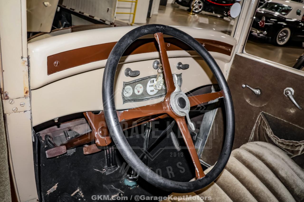 1928 Oldsmobile F-28
