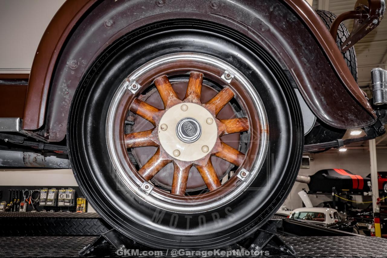 1928 Oldsmobile F-28