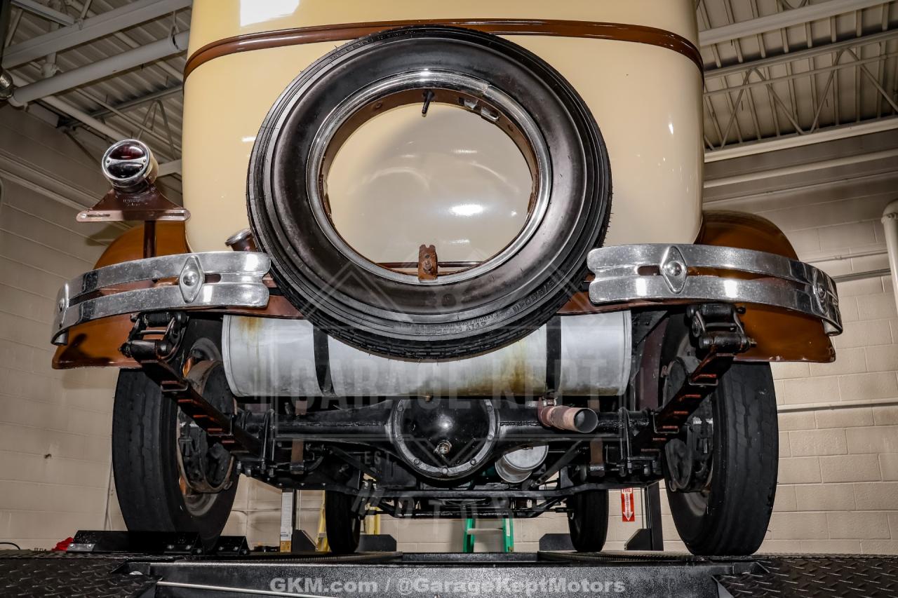 1928 Oldsmobile F-28
