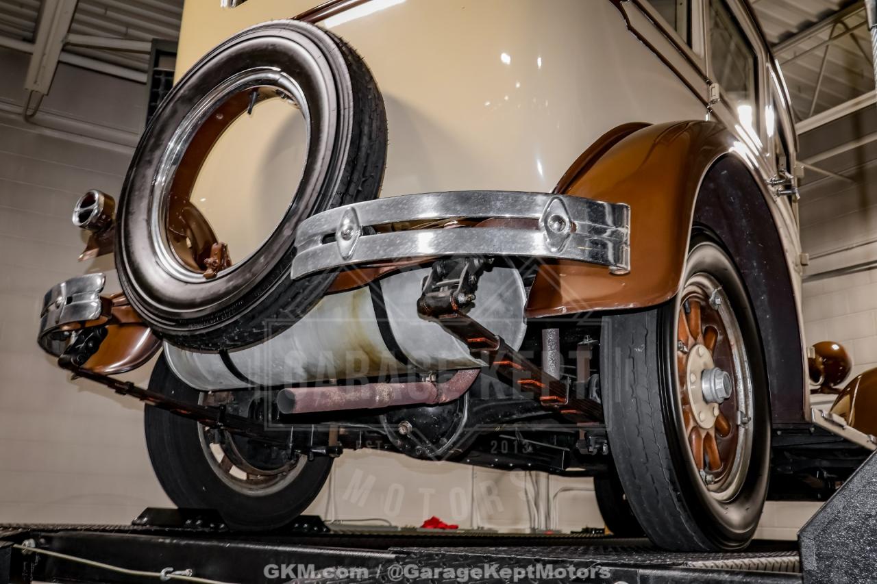 1928 Oldsmobile F-28