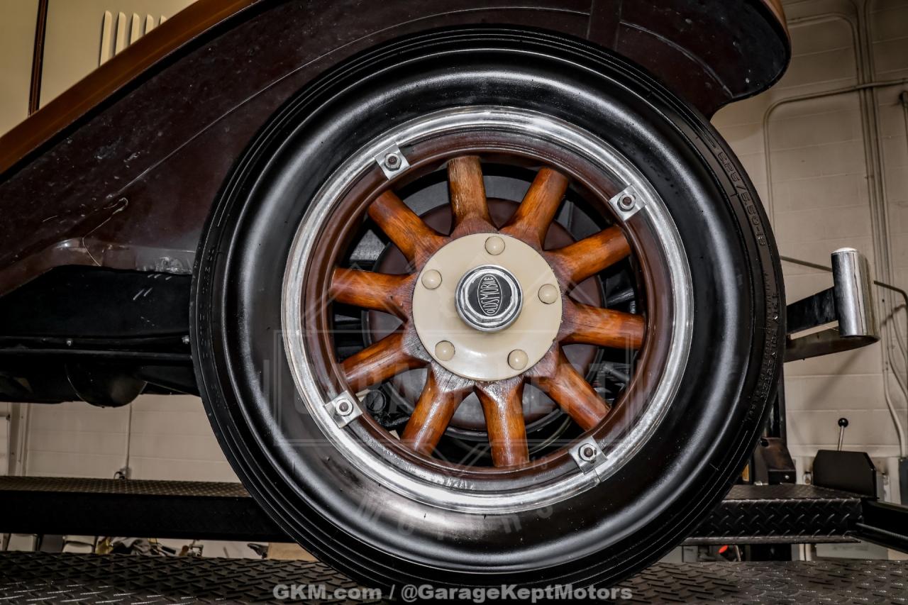1928 Oldsmobile F-28