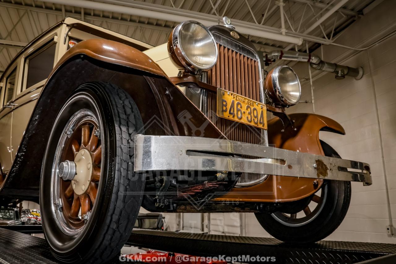 1928 Oldsmobile F-28