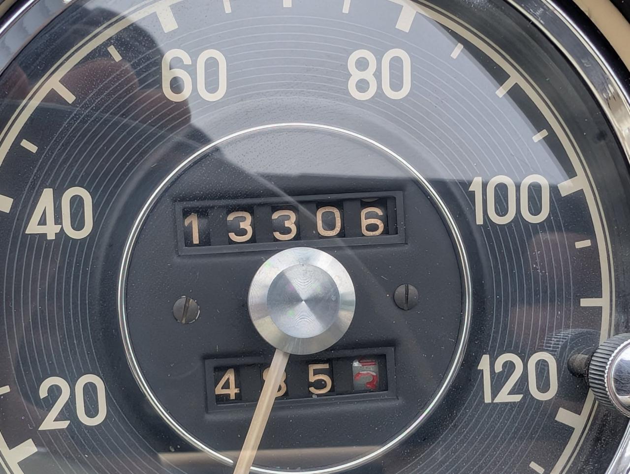 1961 Mercedes - Benz 190SL