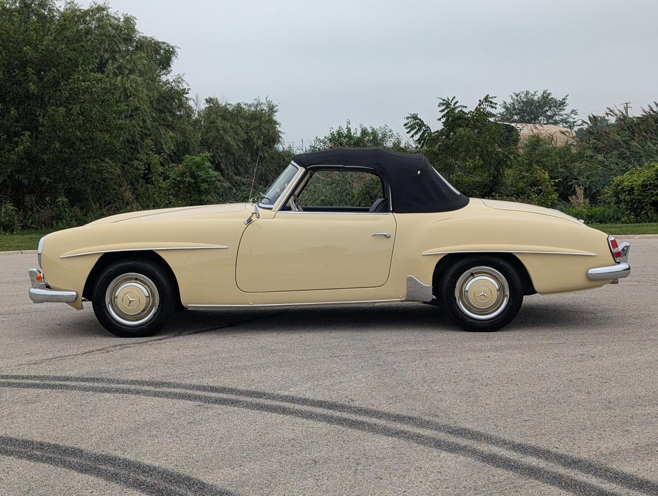 1961 Mercedes - Benz 190SL