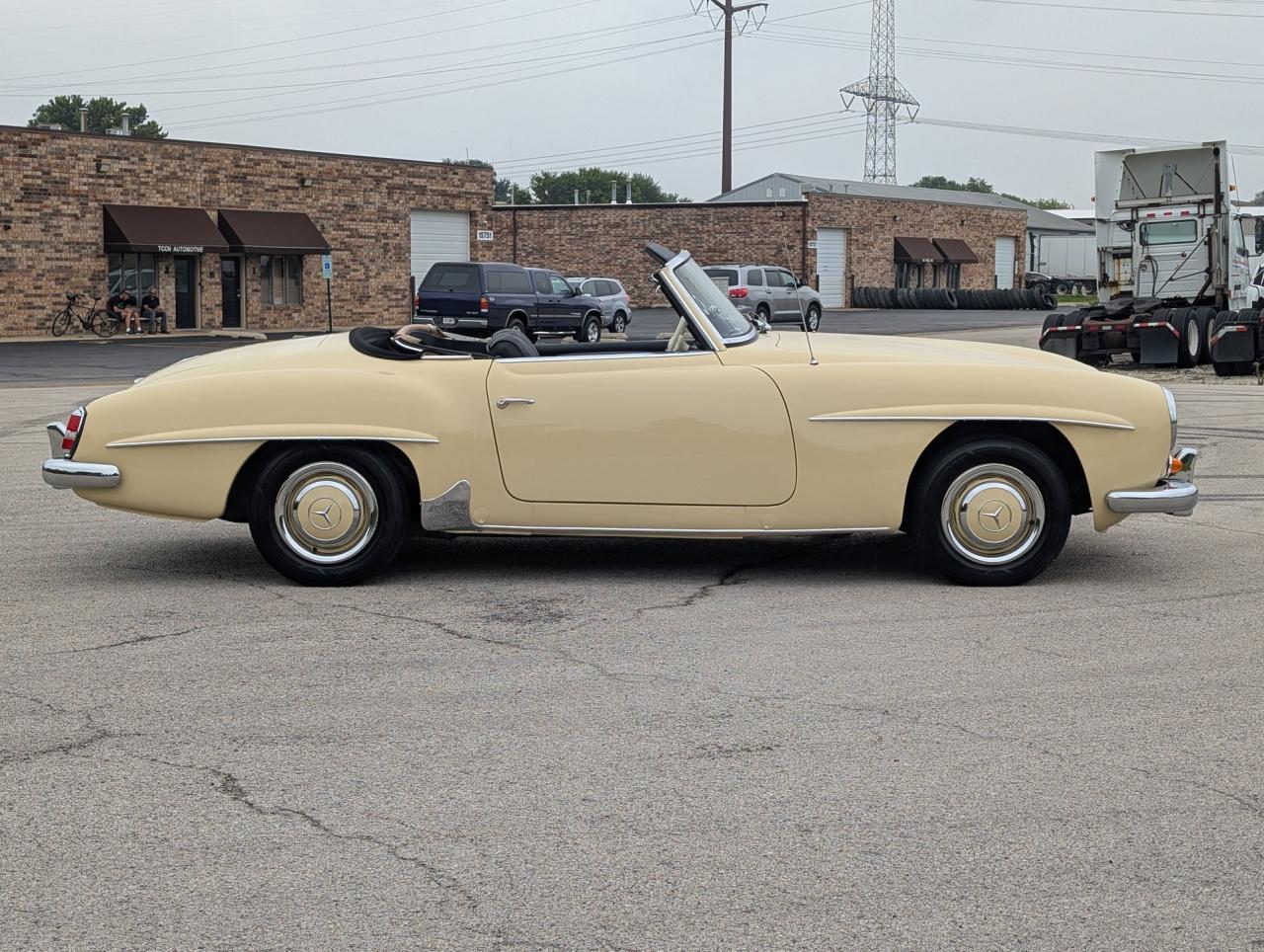 1961 Mercedes - Benz 190SL