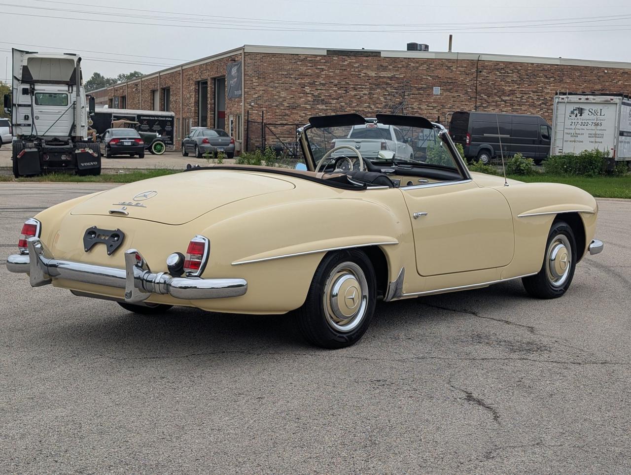 1961 Mercedes - Benz 190SL