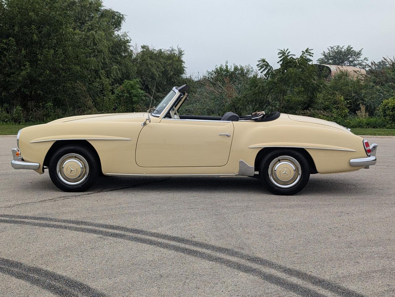 1961 Mercedes - Benz 190SL