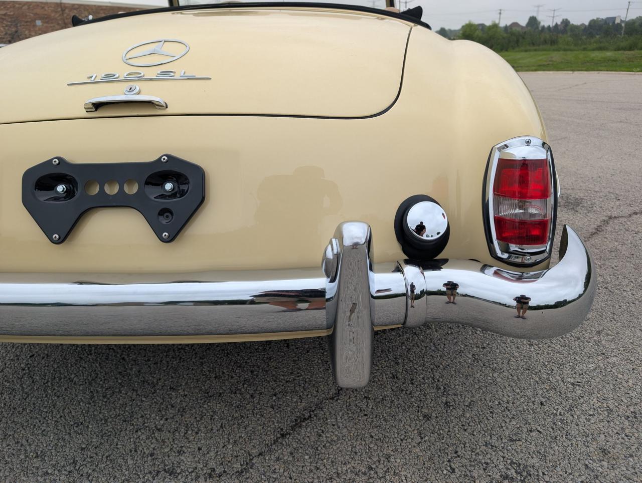 1961 Mercedes - Benz 190SL