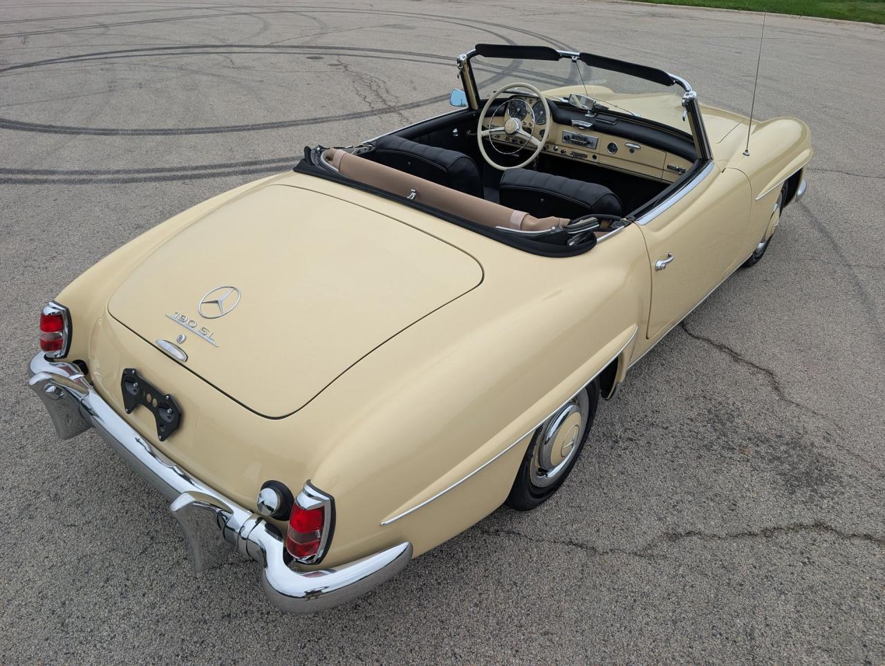 1961 Mercedes - Benz 190SL
