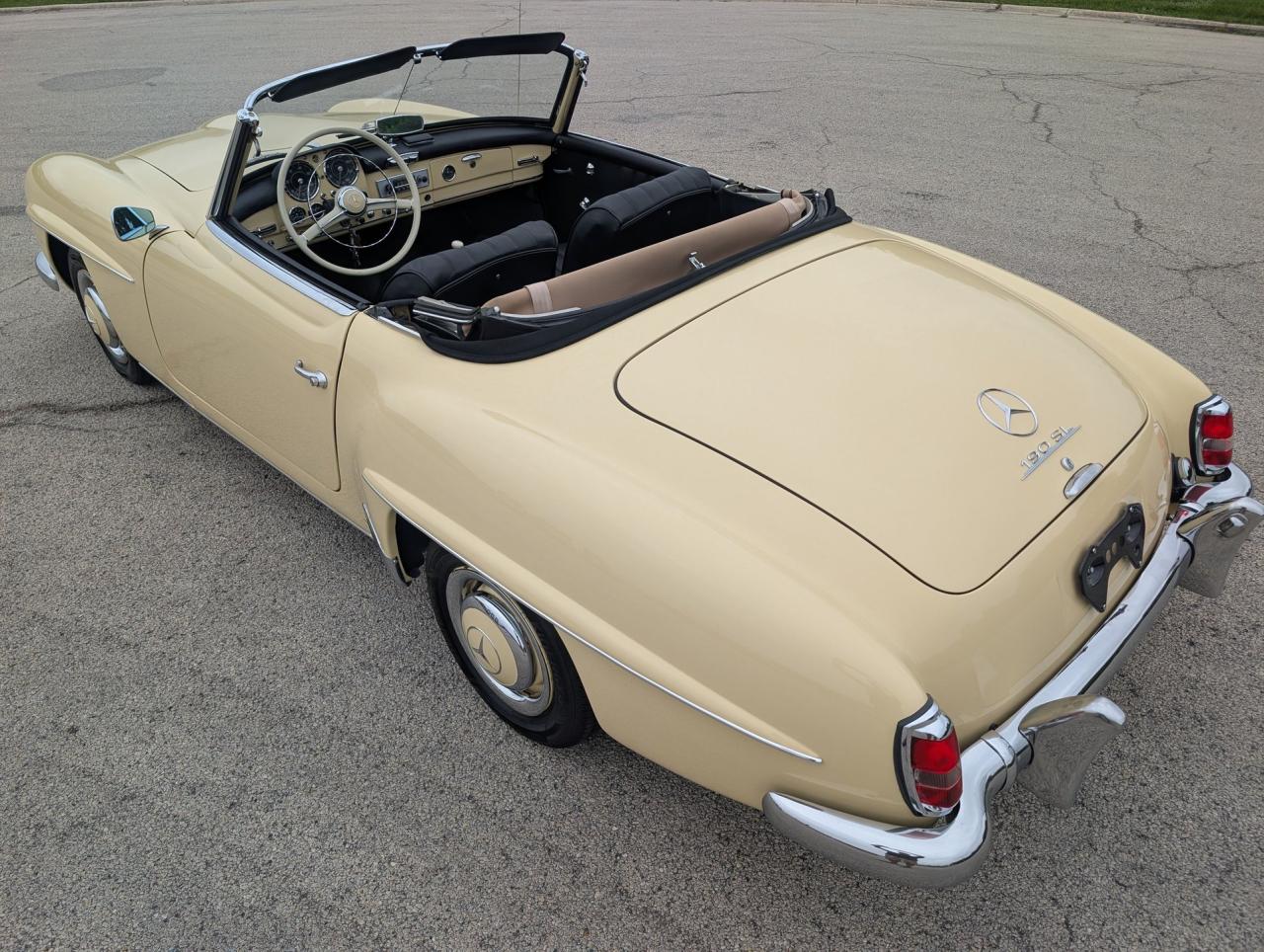 1961 Mercedes - Benz 190SL