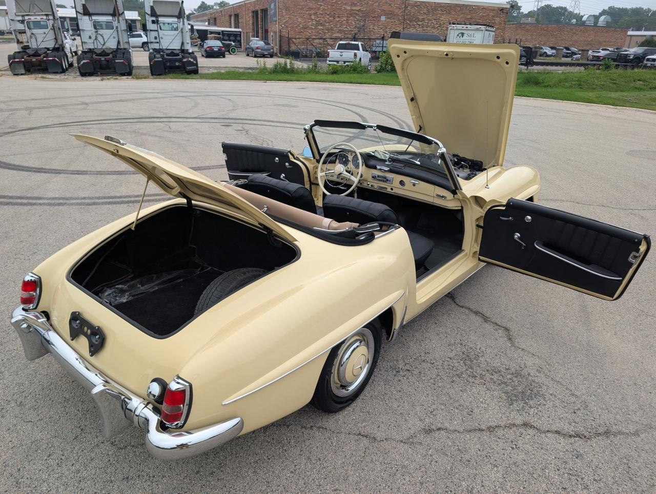 1961 Mercedes - Benz 190SL