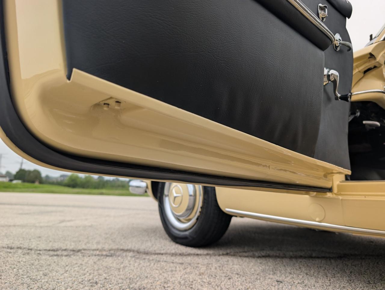 1961 Mercedes - Benz 190SL
