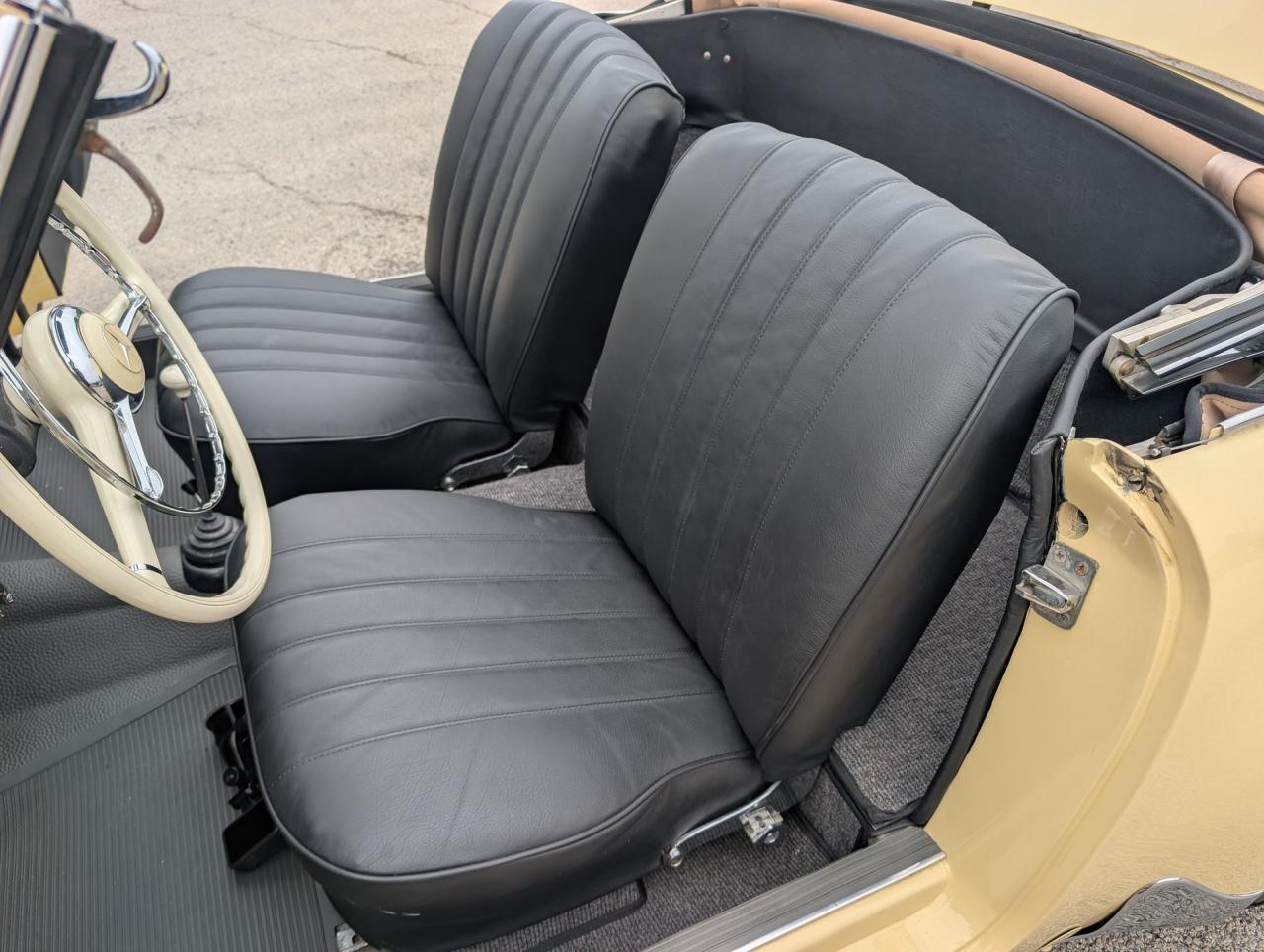 1961 Mercedes - Benz 190SL