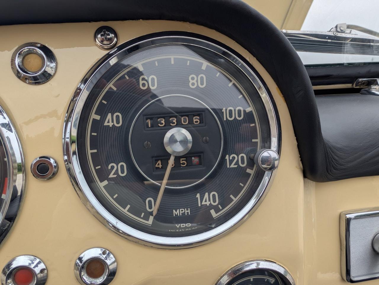 1961 Mercedes - Benz 190SL