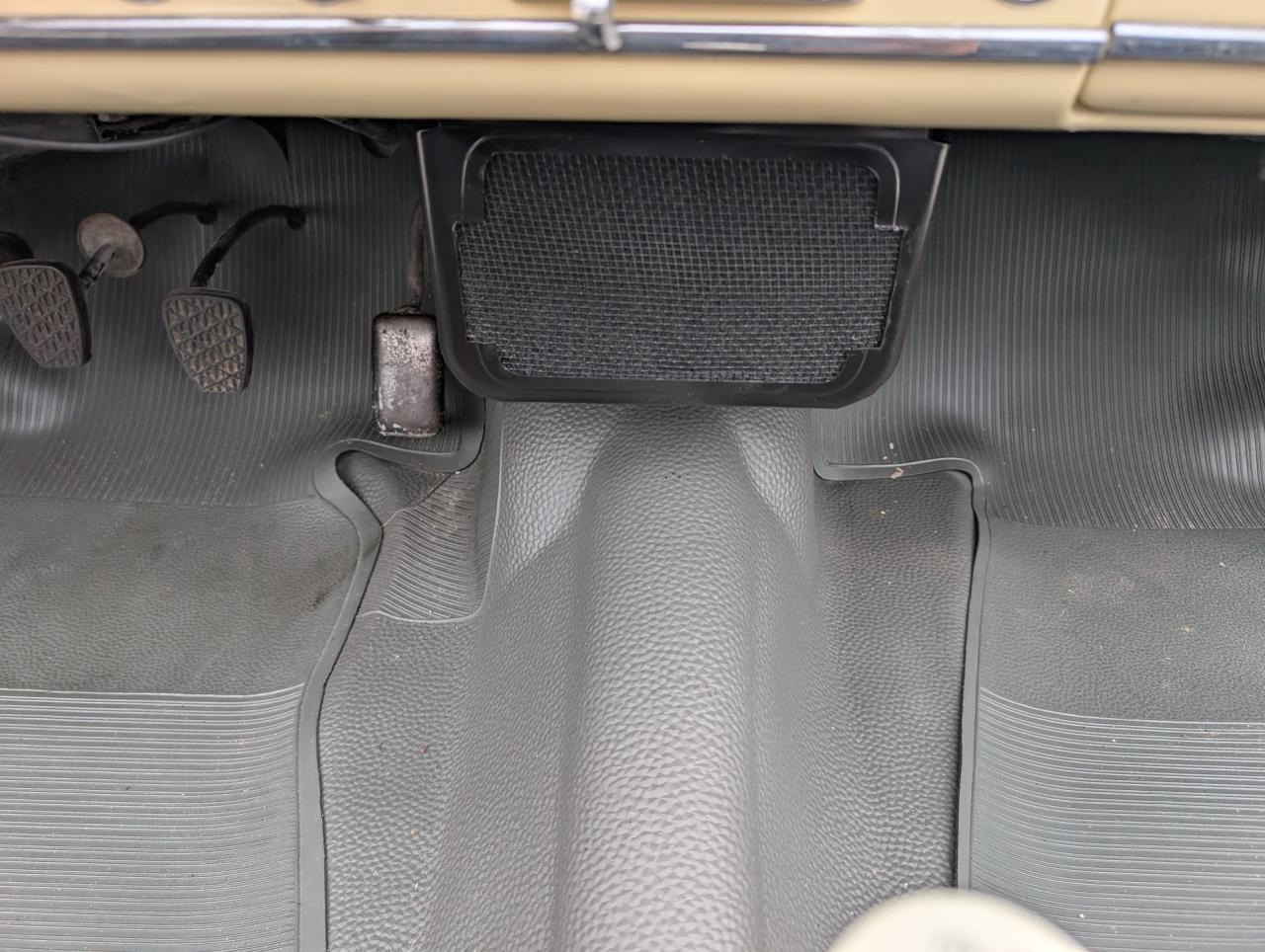 1961 Mercedes - Benz 190SL