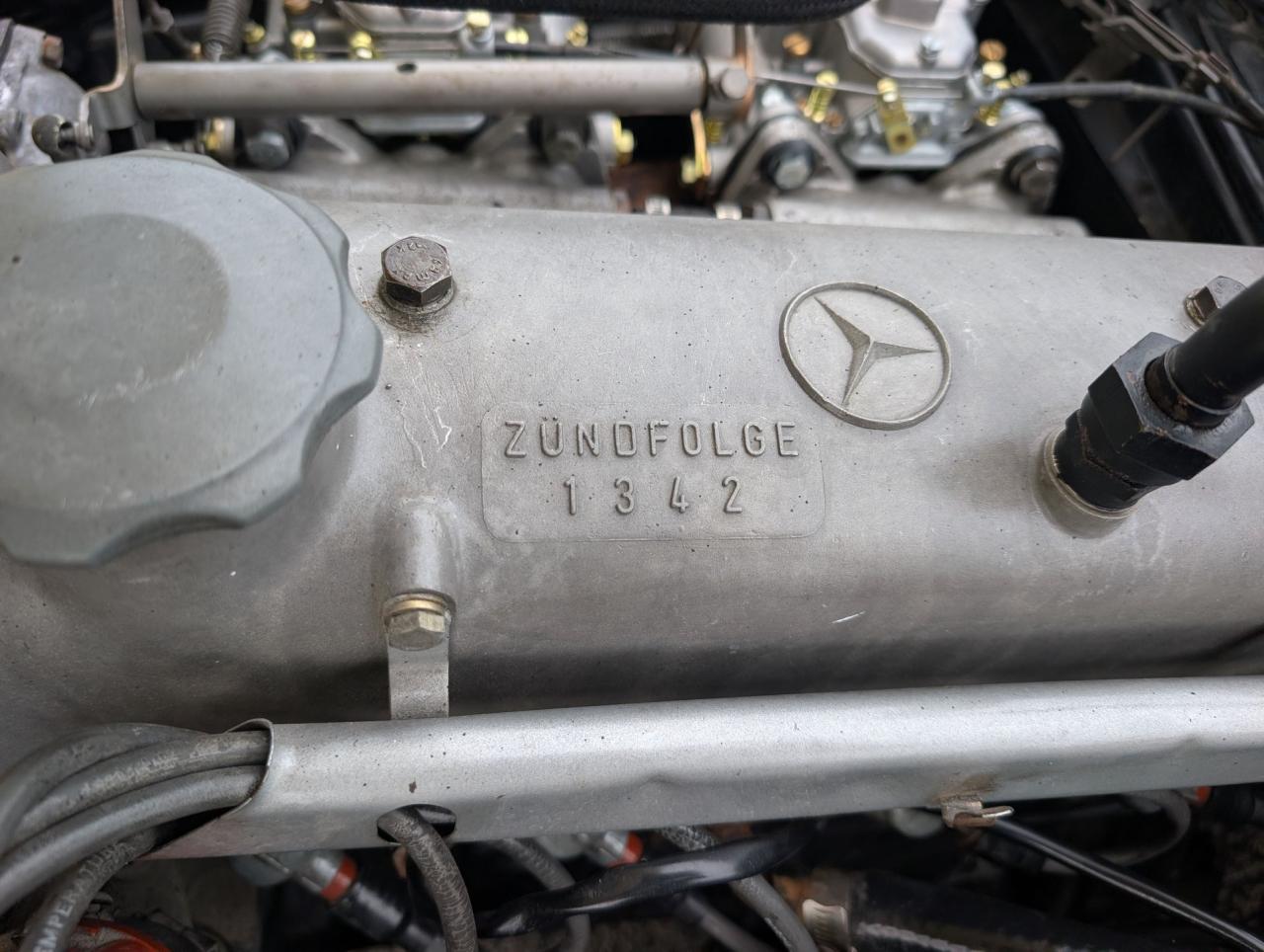 1961 Mercedes - Benz 190SL