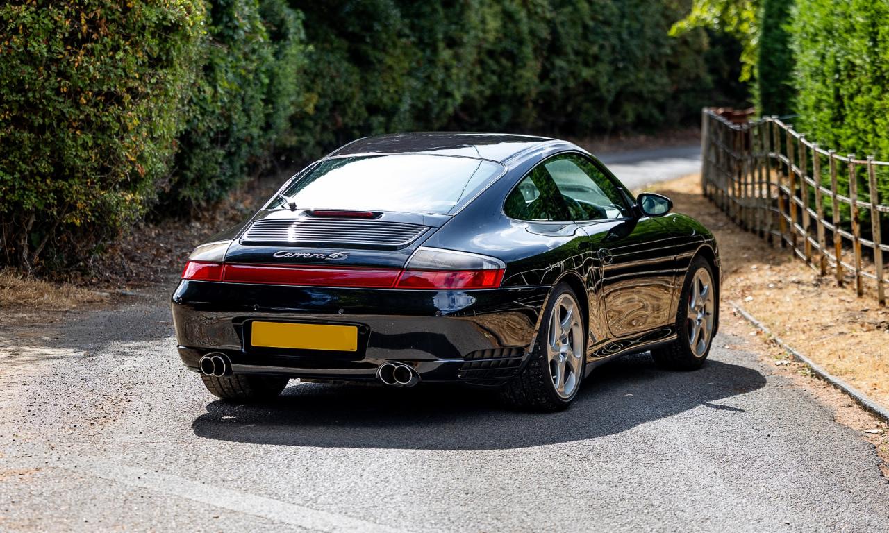 2002 Porsche 911/996 Carrera 4S