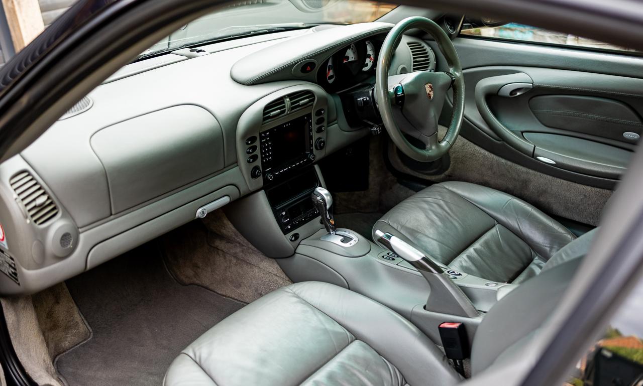 2002 Porsche 911/996 Carrera 4S