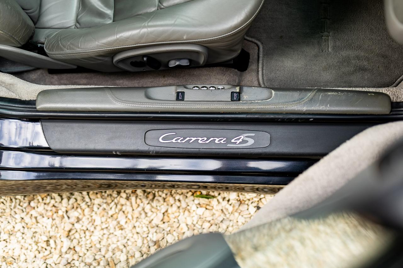 2002 Porsche 911/996 Carrera 4S