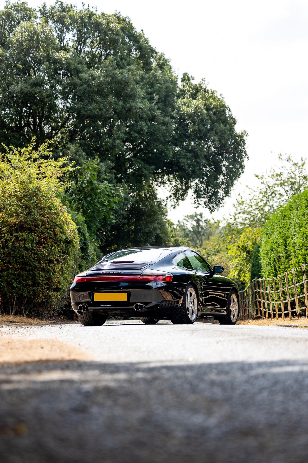 2002 Porsche 911/996 Carrera 4S