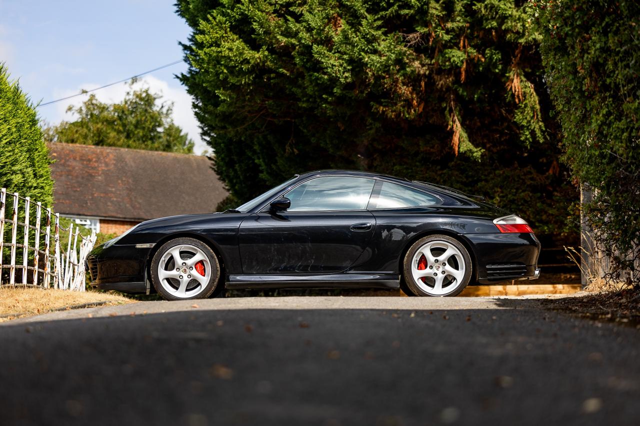 2002 Porsche 911/996 Carrera 4S