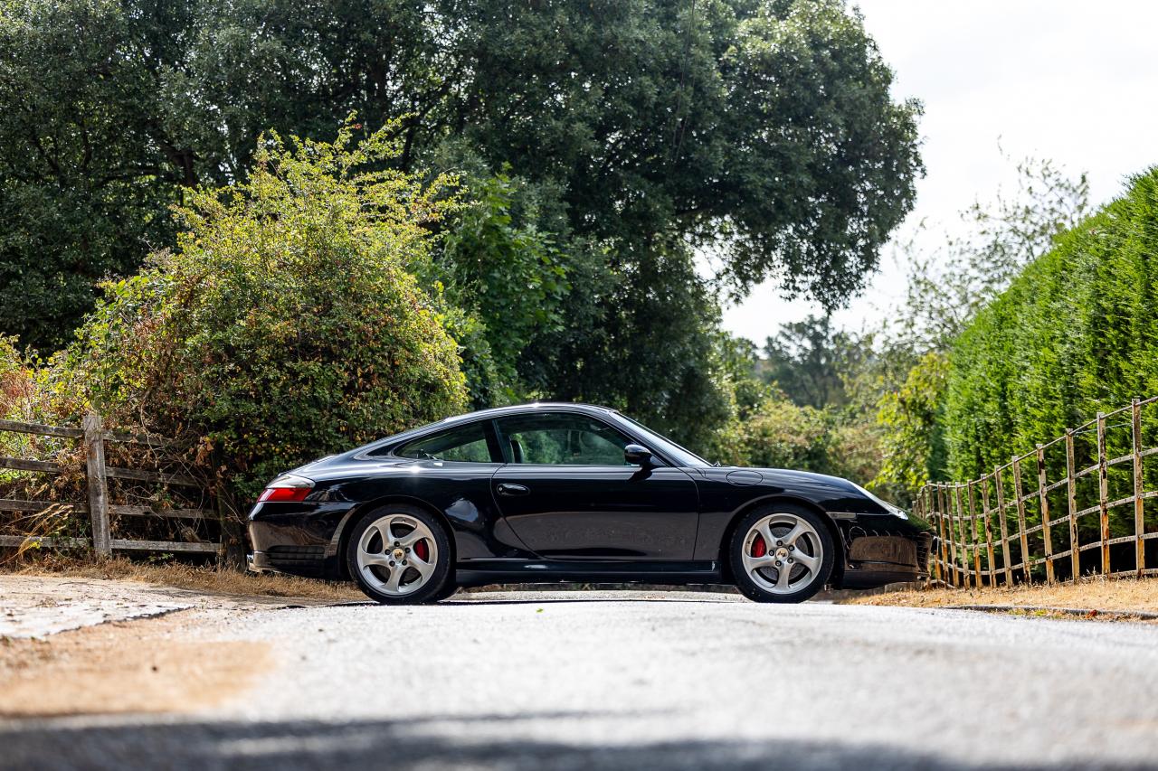 2002 Porsche 911/996 Carrera 4S