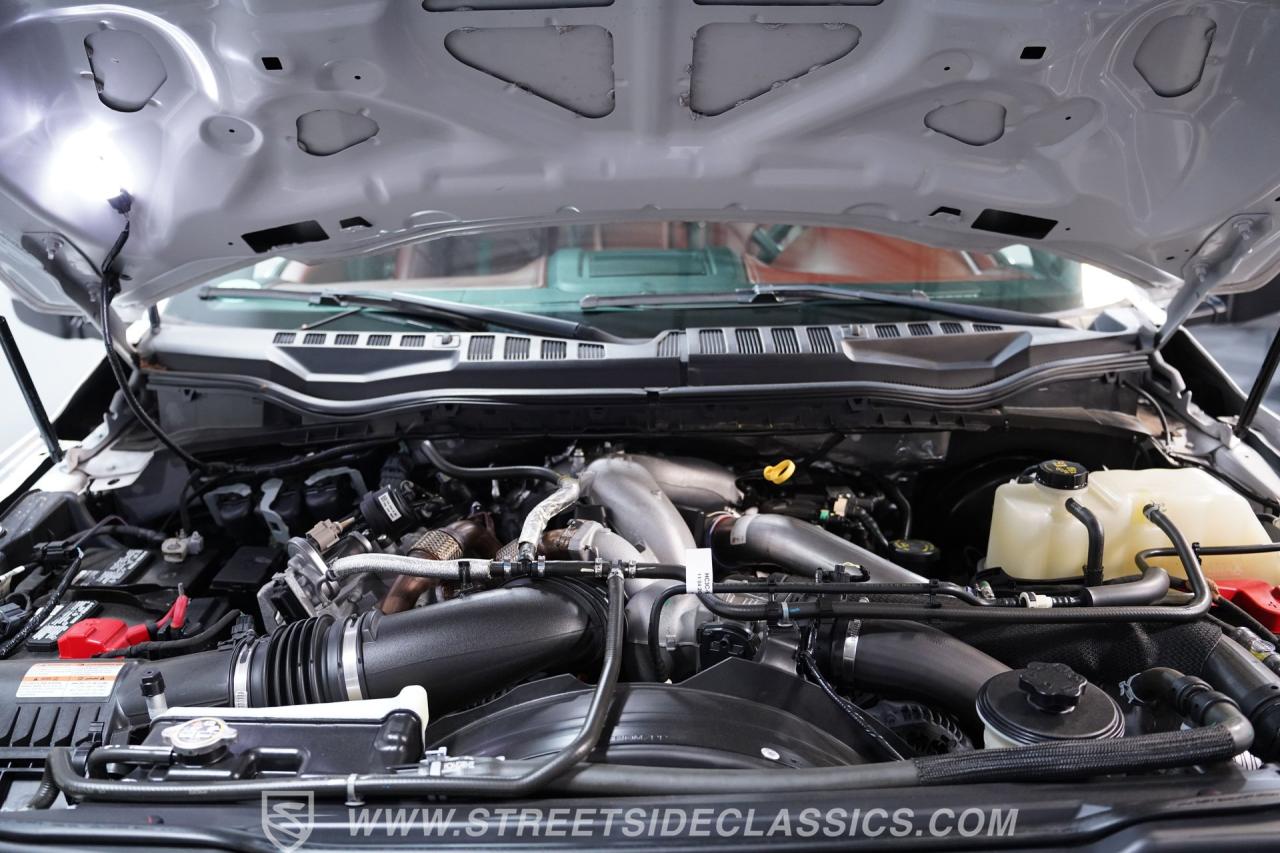 2021 Ford F-350  Platinum Crew Cab 4X4