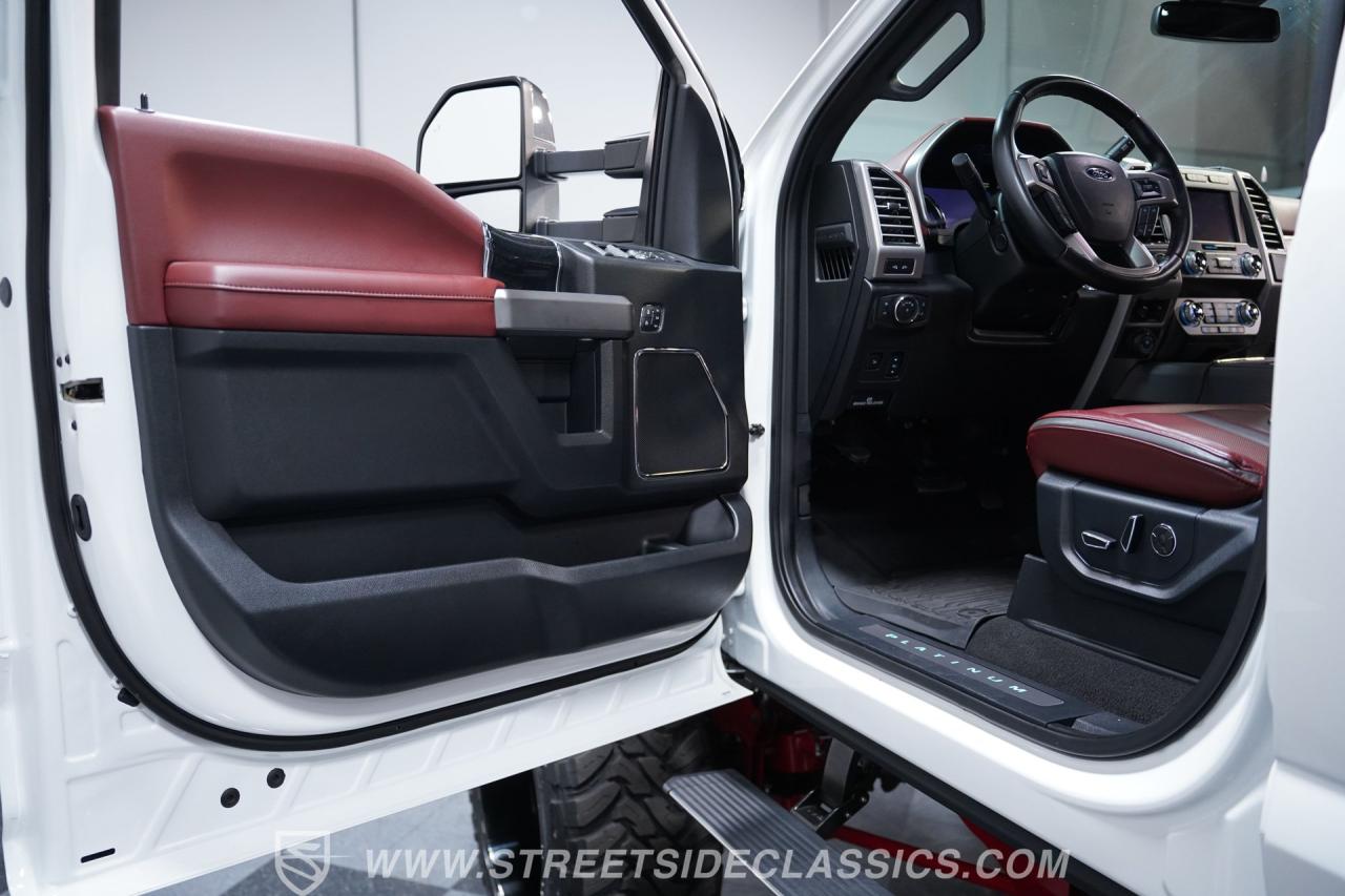 2021 Ford F-350  Platinum Crew Cab 4X4