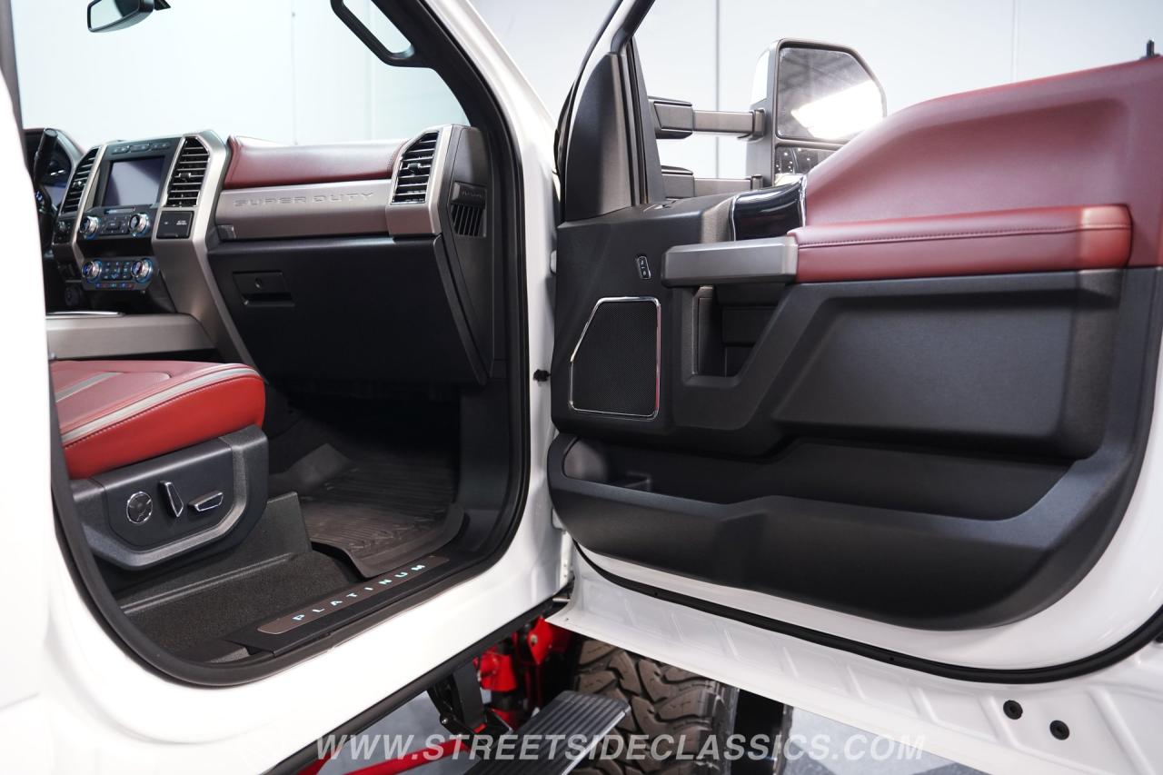 2021 Ford F-350  Platinum Crew Cab 4X4