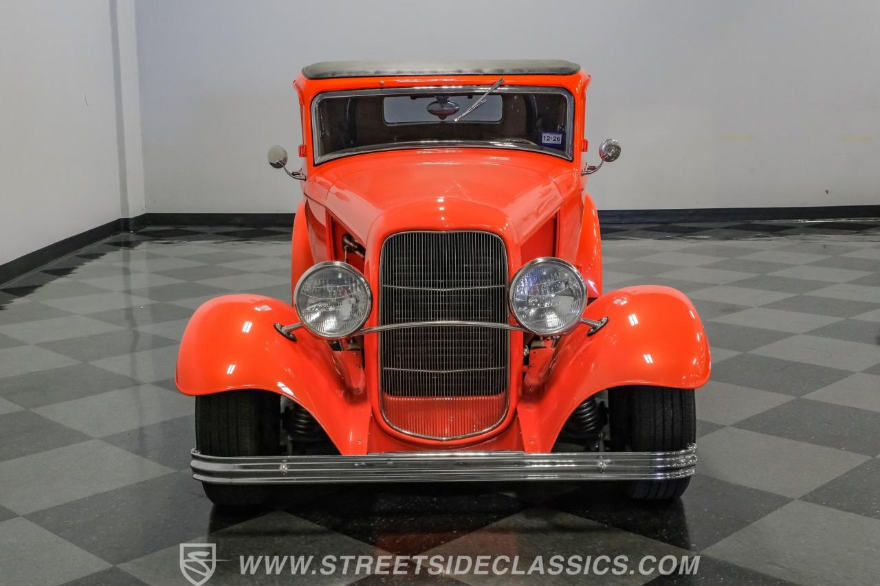 1932 Ford 5-Window Coupe Streetrod