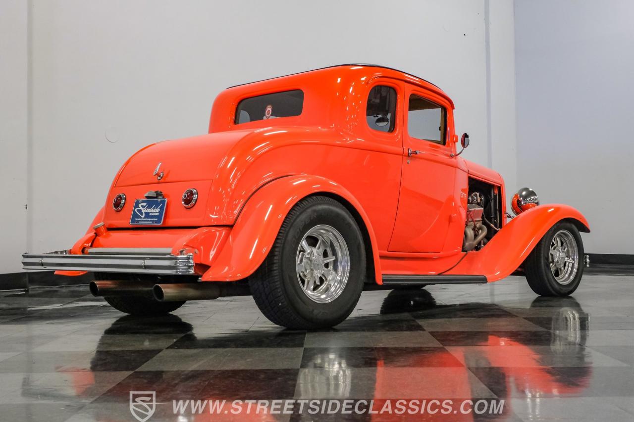 1932 Ford 5-Window Coupe Streetrod