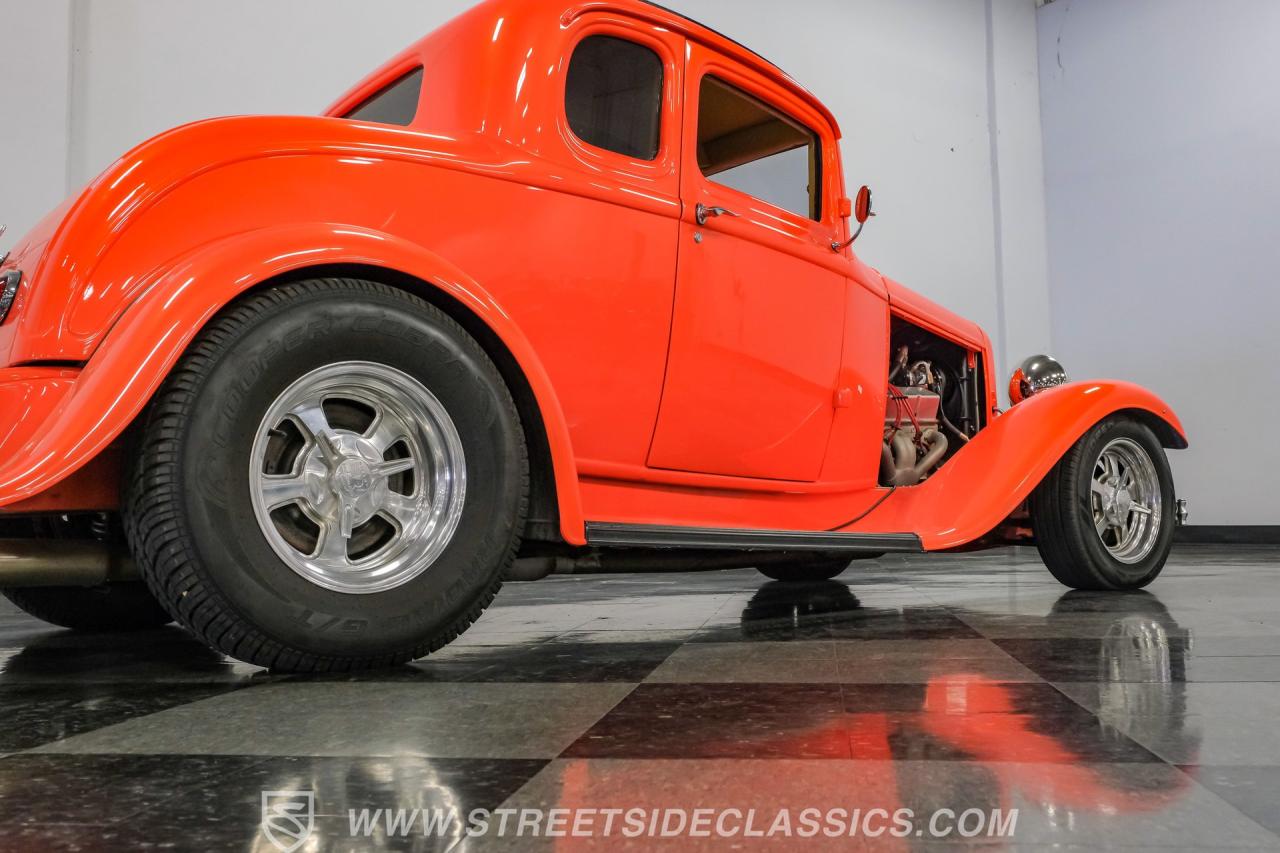 1932 Ford 5-Window Coupe Streetrod