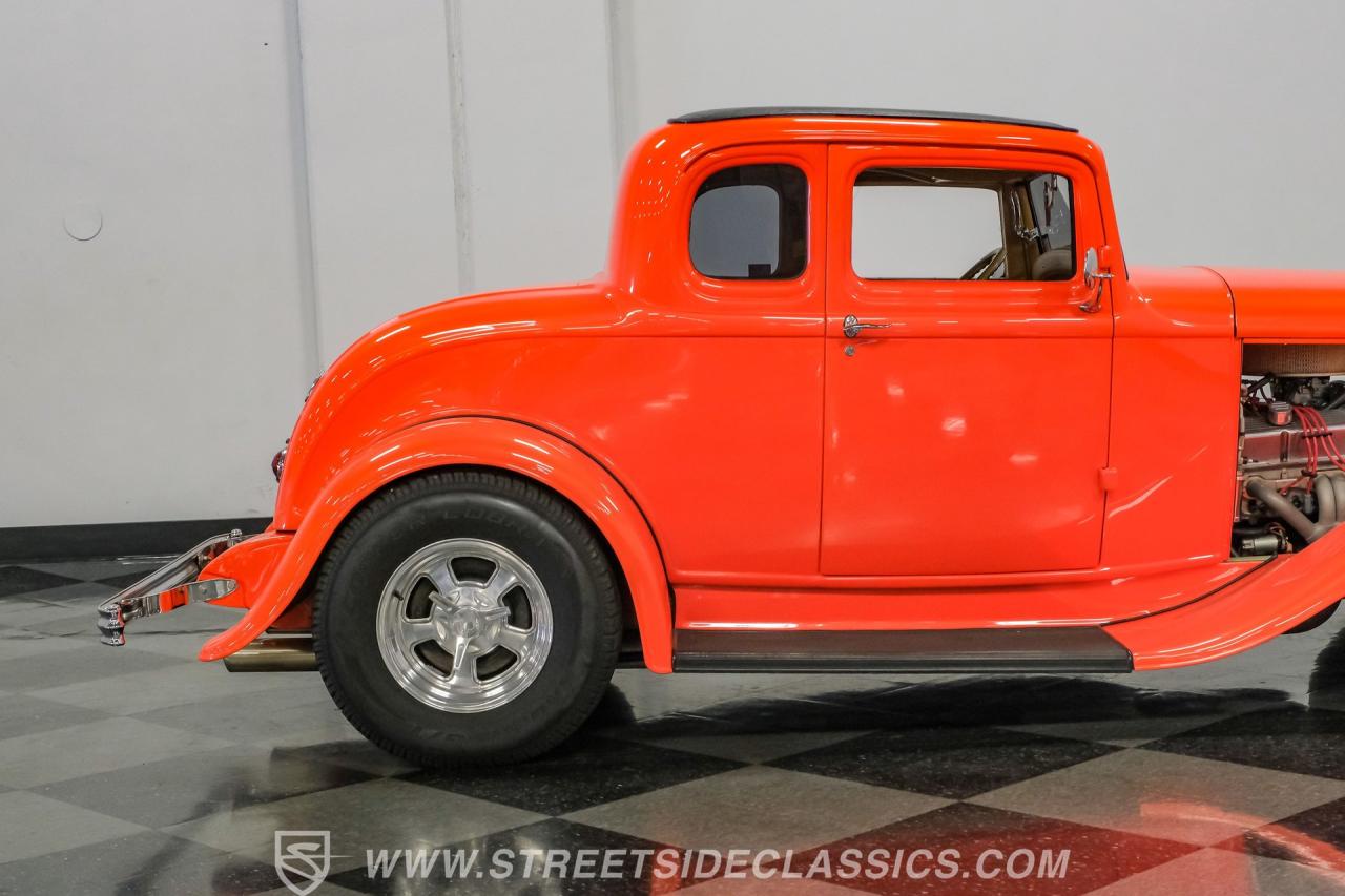 1932 Ford 5-Window Coupe Streetrod