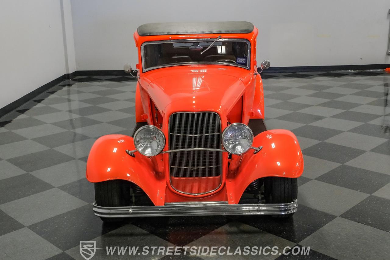 1932 Ford 5-Window Coupe Streetrod