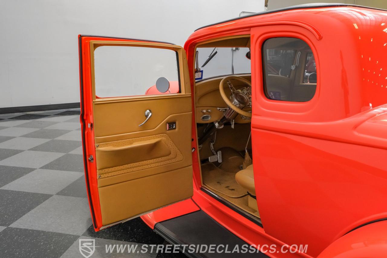 1932 Ford 5-Window Coupe Streetrod
