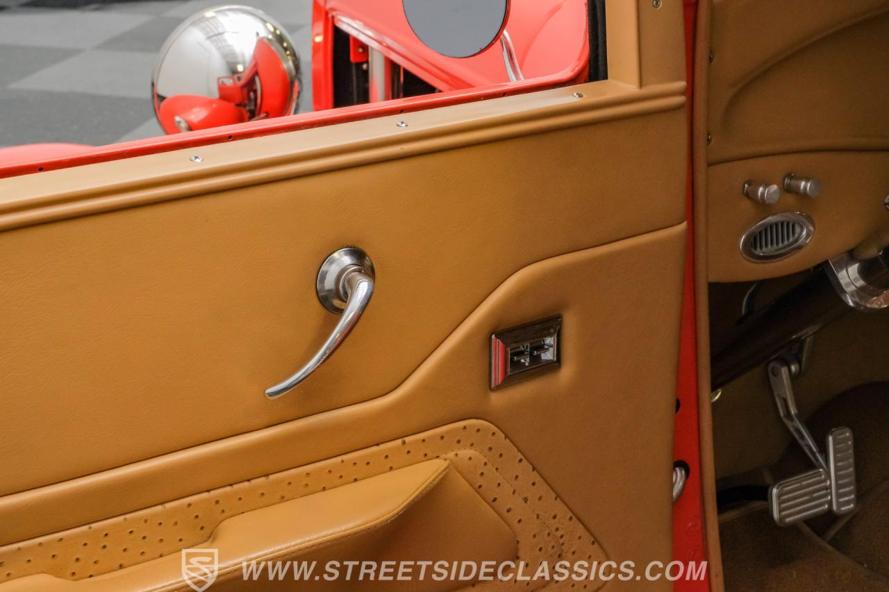 1932 Ford 5-Window Coupe Streetrod