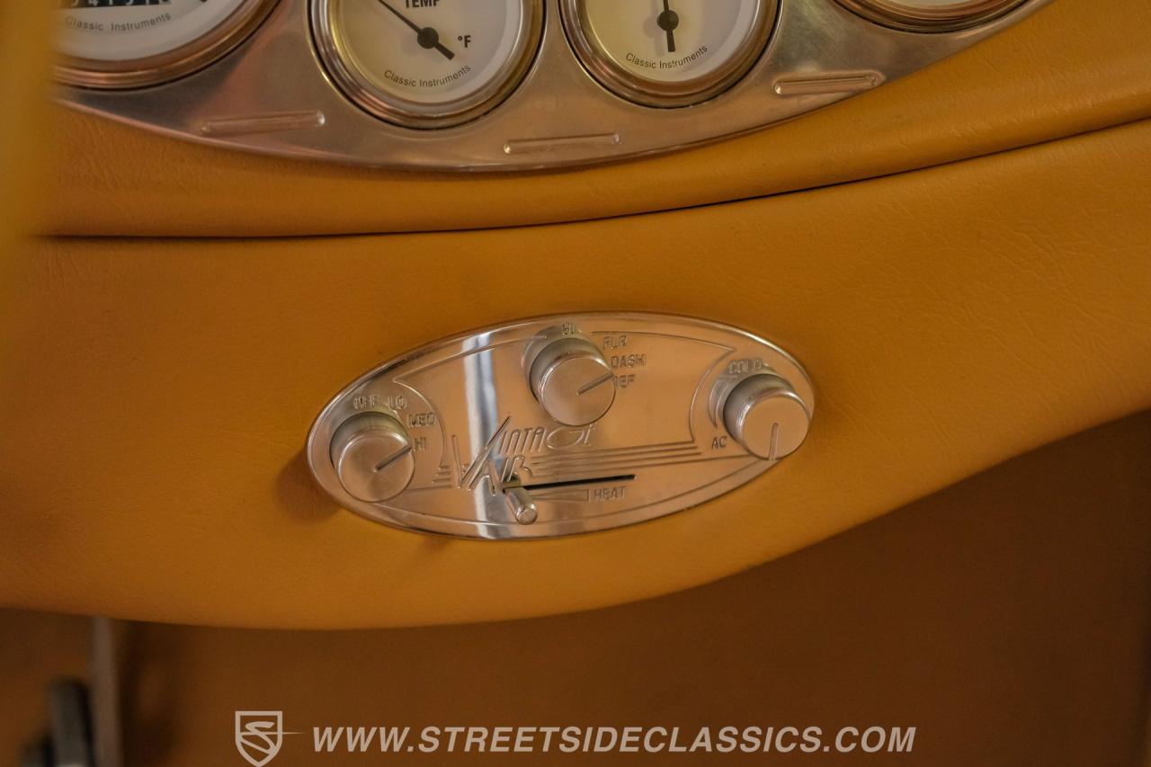 1932 Ford 5-Window Coupe Streetrod