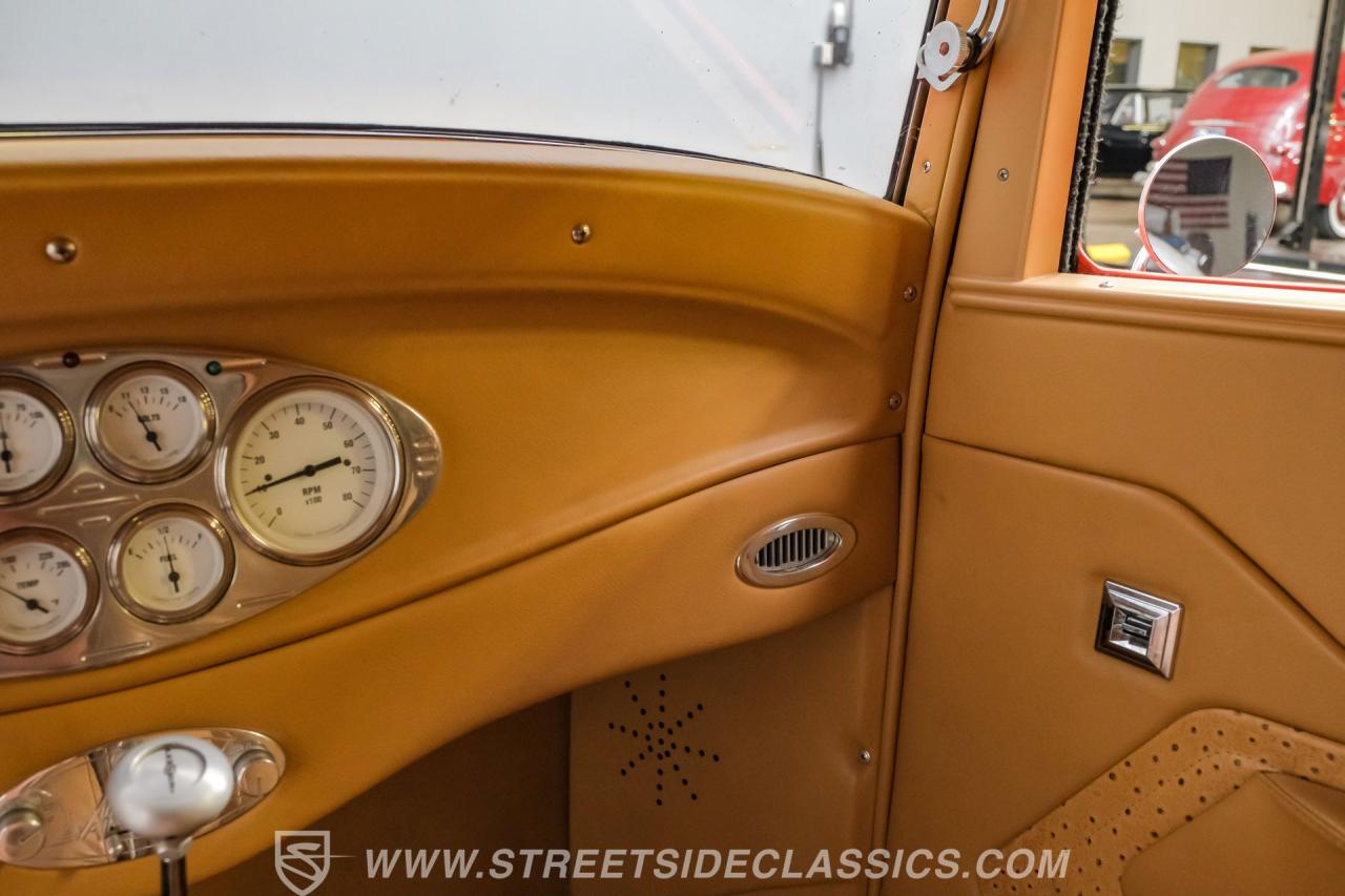 1932 Ford 5-Window Coupe Streetrod
