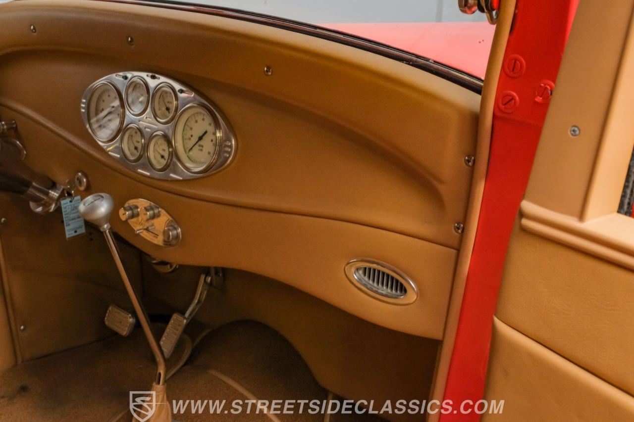 1932 Ford 5-Window Coupe Streetrod