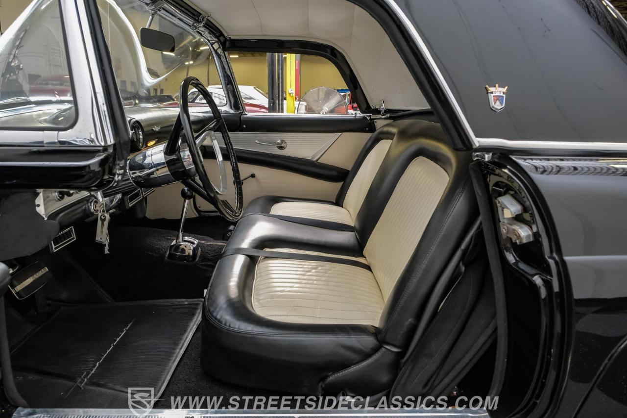 1955 Ford Thunderbird
