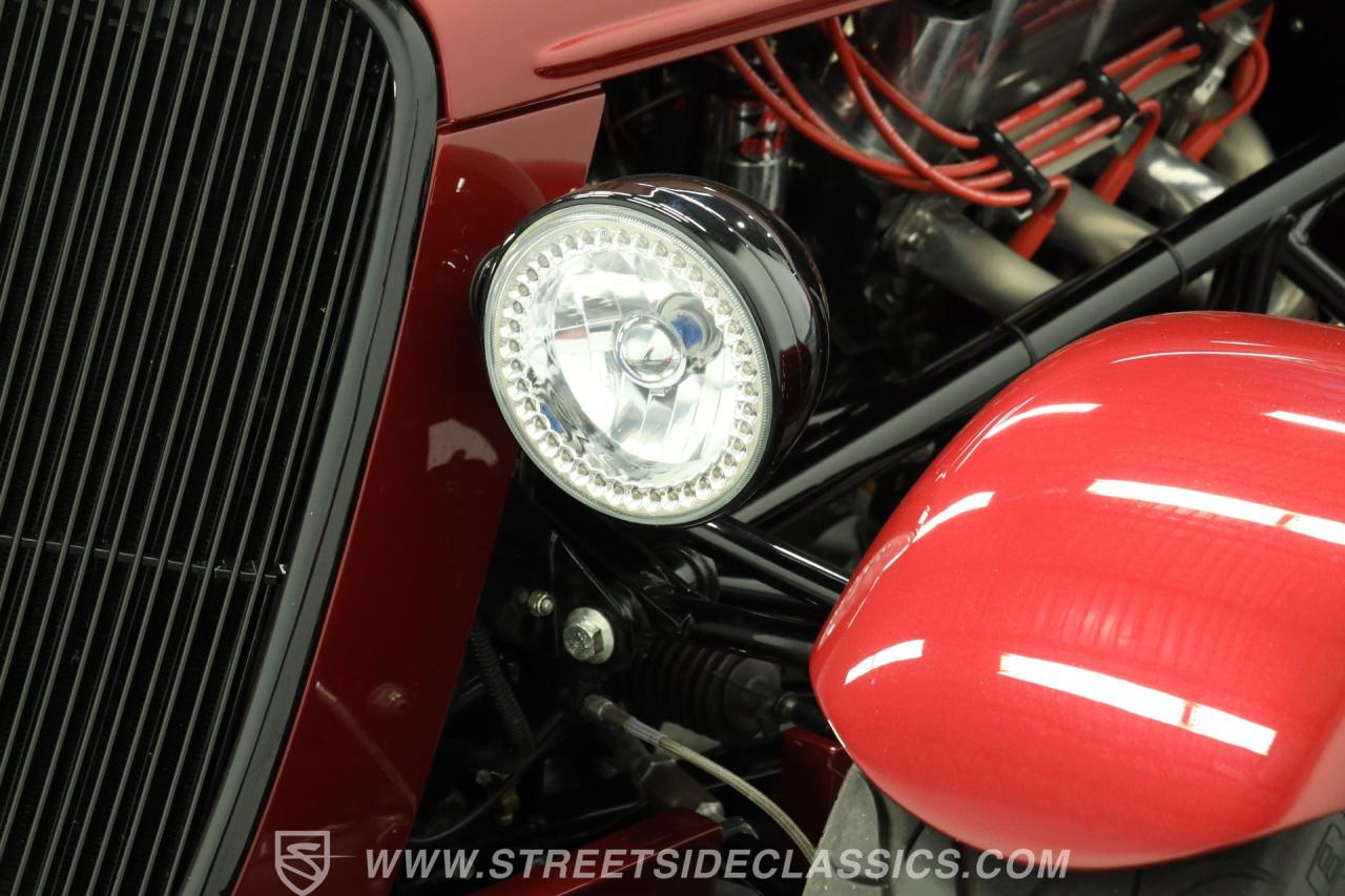 1933 Factory Five Roadster