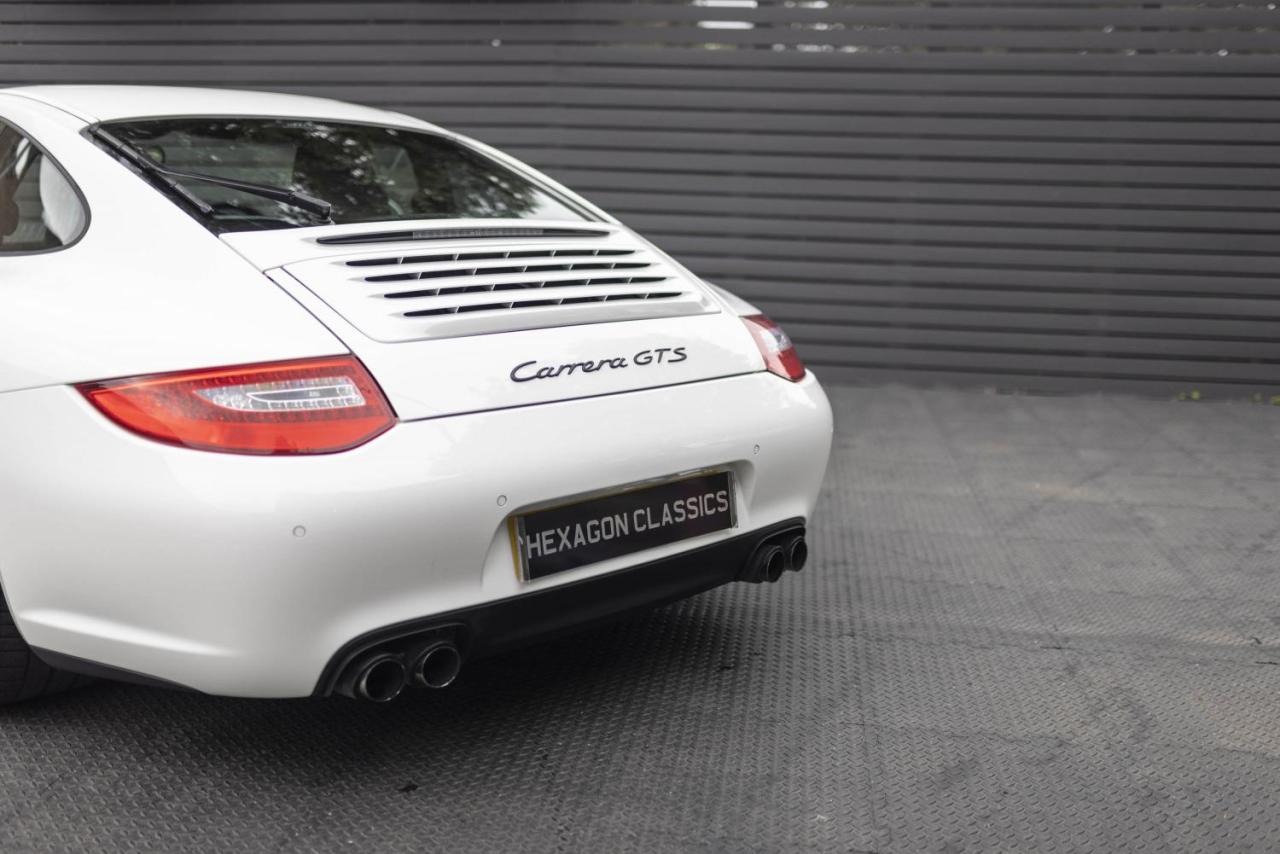 2011 Porsche 911 (997.2) CARRERA GTS PDK COUPE